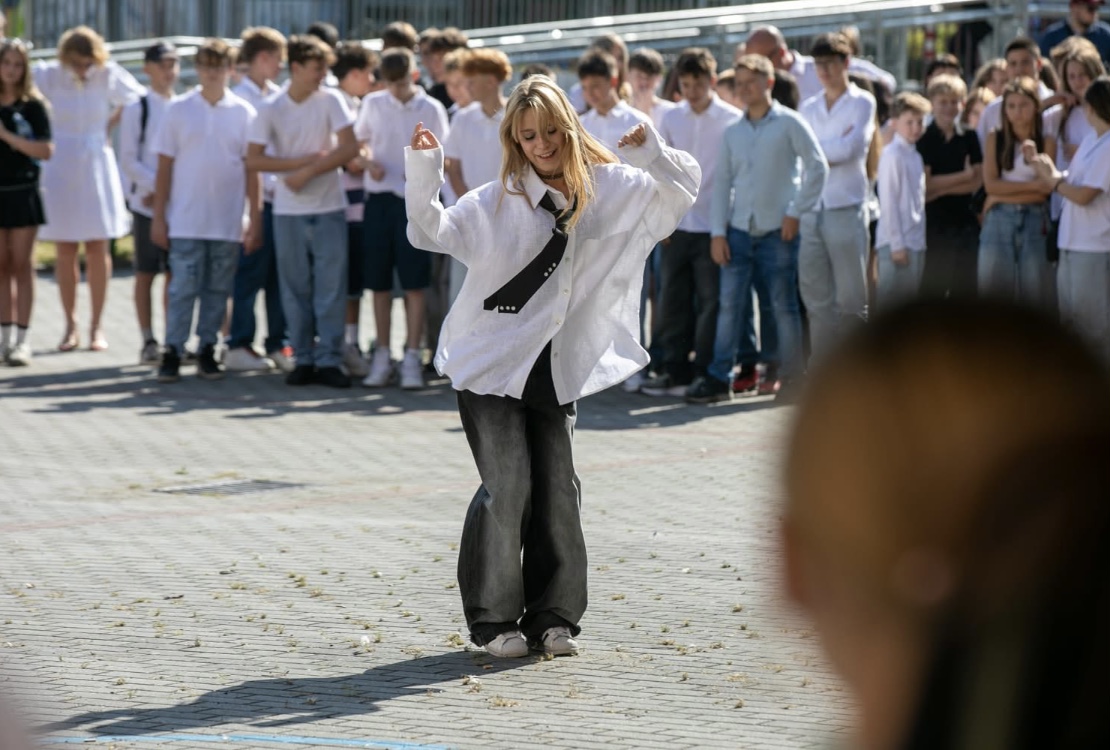 48F05529 4C27 48BC B984 1A51FA93C6FE