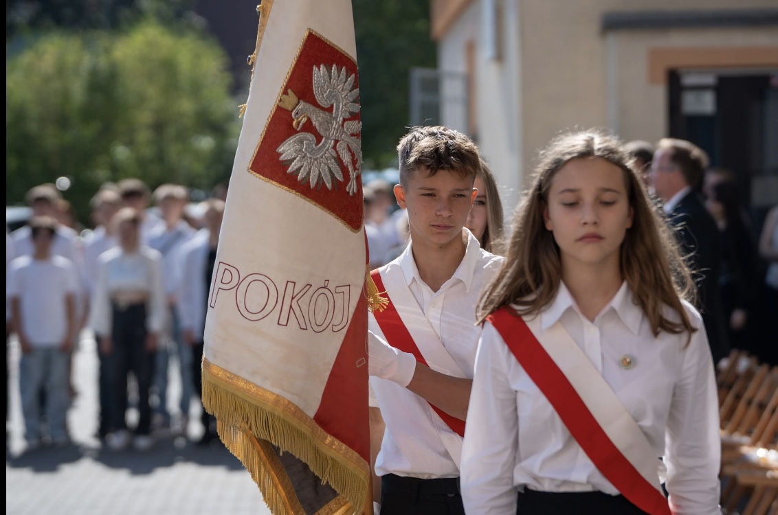 AFE798F7 A369 43E8 ADA4 153C4E4516A9