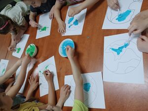 411369EB 999E 4B28 B7F7 C1E88D48C095