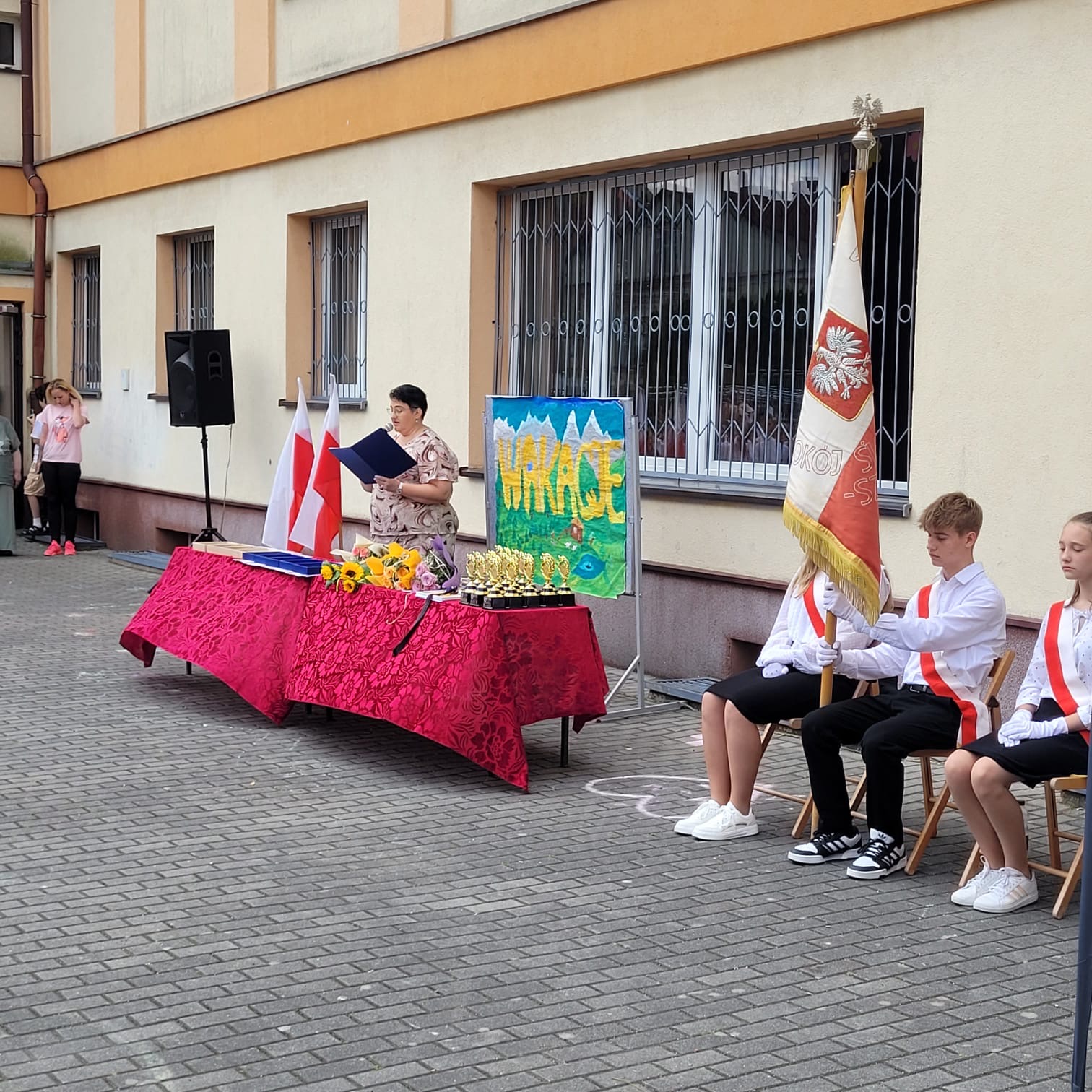 fe552288 f087 4b8b 9e4d 0de50fbdf214